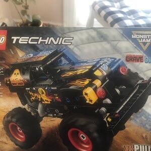 LEGO Technic Monster Jam Grave Digger Set - Black and Red